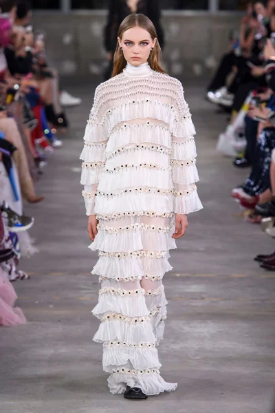 Look 74